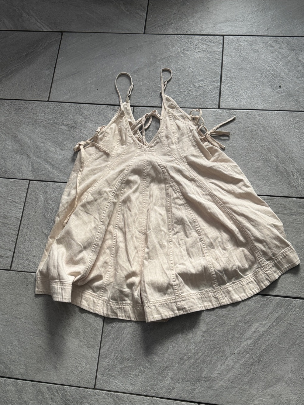 Free People Cream V-Neck Sleeveless Tie-Strap Camisole